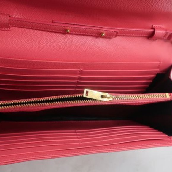 *SOLD*Authentic YSL Hot Pink Quilted Bag - Picture 4 of 8